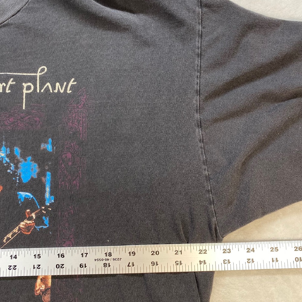 Vintage Hanes Jimmy Page Robert Plant No Quarter Tour T-Shirt XL‎ distressed - Picture 6 of 12
